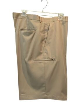 Grand Slam Men's size 38 Light Tan Flat-Front Performance Golf Shorts